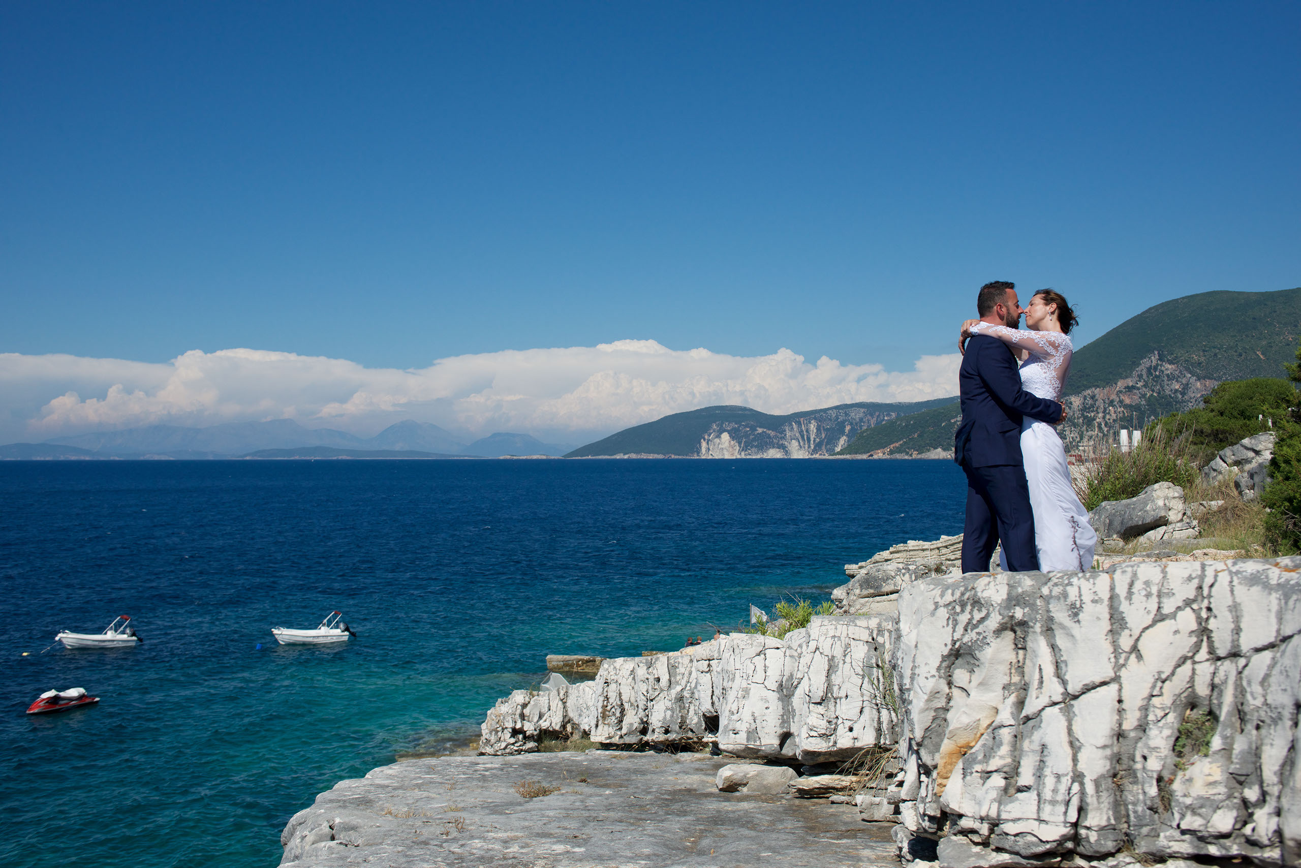 THE HAPPY DAY